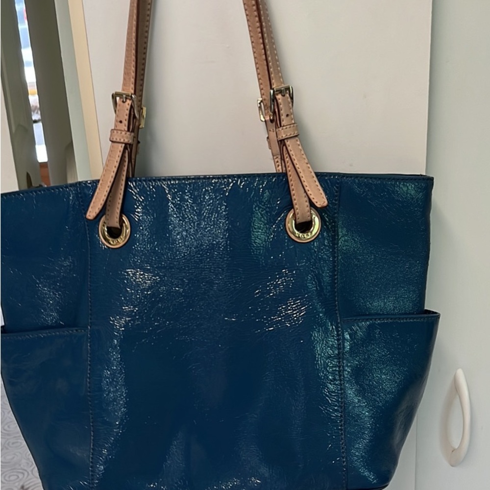 Preowned, Michael Kors patent leather teal color tote purse
